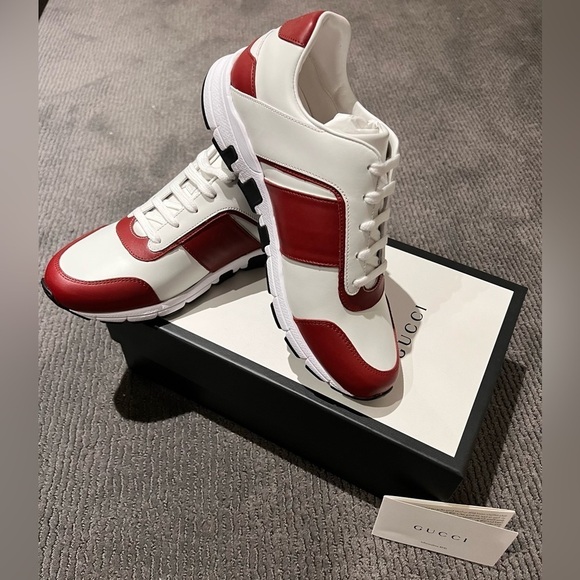New, never worn Gucci Miro runners. Size 7.5. Red and white. - Picture 2 of 6